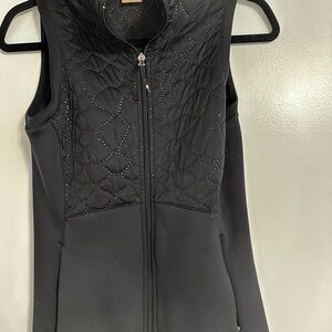 CALIA by Carrie Underwood Black Quilted Vest